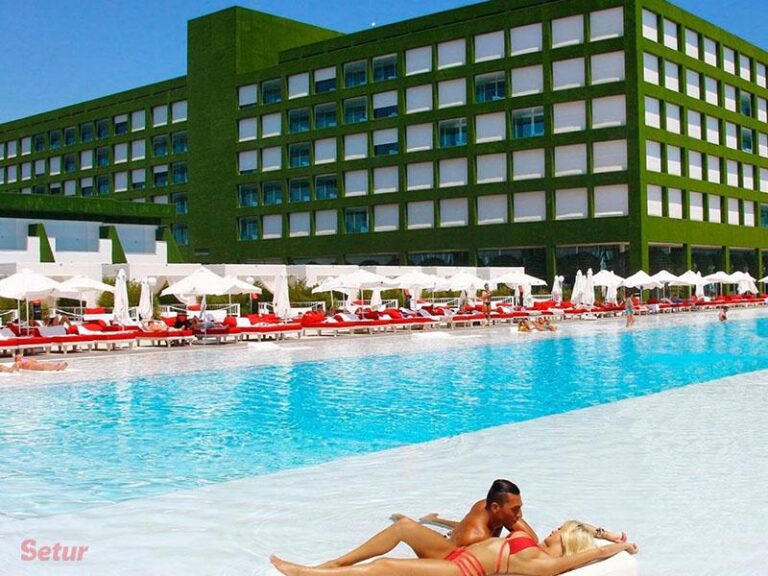 Adam Eve Hotels Transfer |  Antalya Belek Vip Transfer